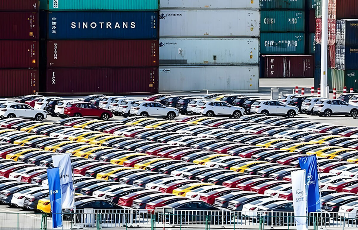 Strong numbers in the face of tariff risks